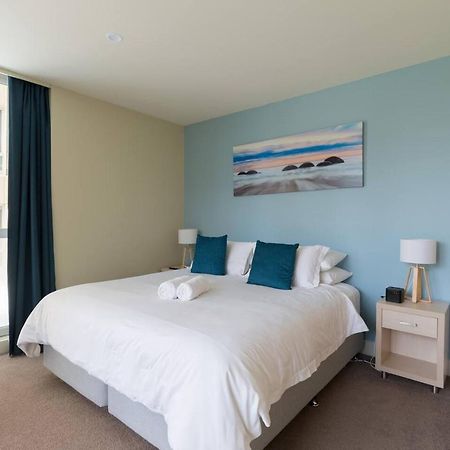 Beachside Luxury Apartments One&Two Bedroom in Beachfront Oaks Pier Building Glenelg Exterior foto
